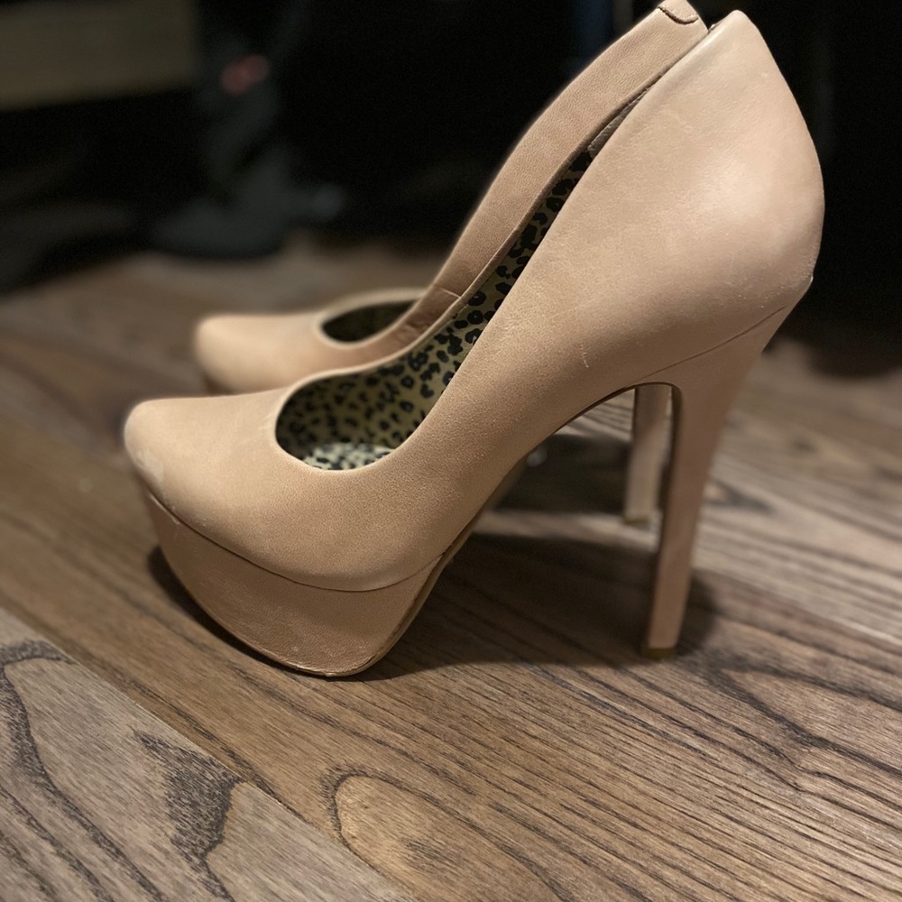 Size 6 platform heels